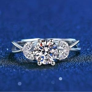 Certified 1ct t.w. Moissanite Blooming Flower Diamond 925 Ring